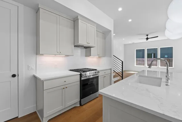 $4,250 | 710 Philco Drive, Austin, TX 78745