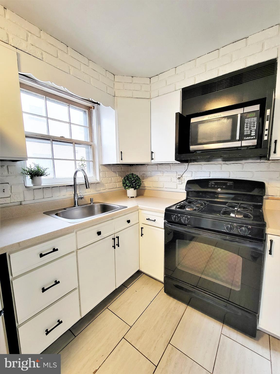 324 Amosland Road Holmes, PA 19043 - Photo 14 of 41 Gallery Image 14