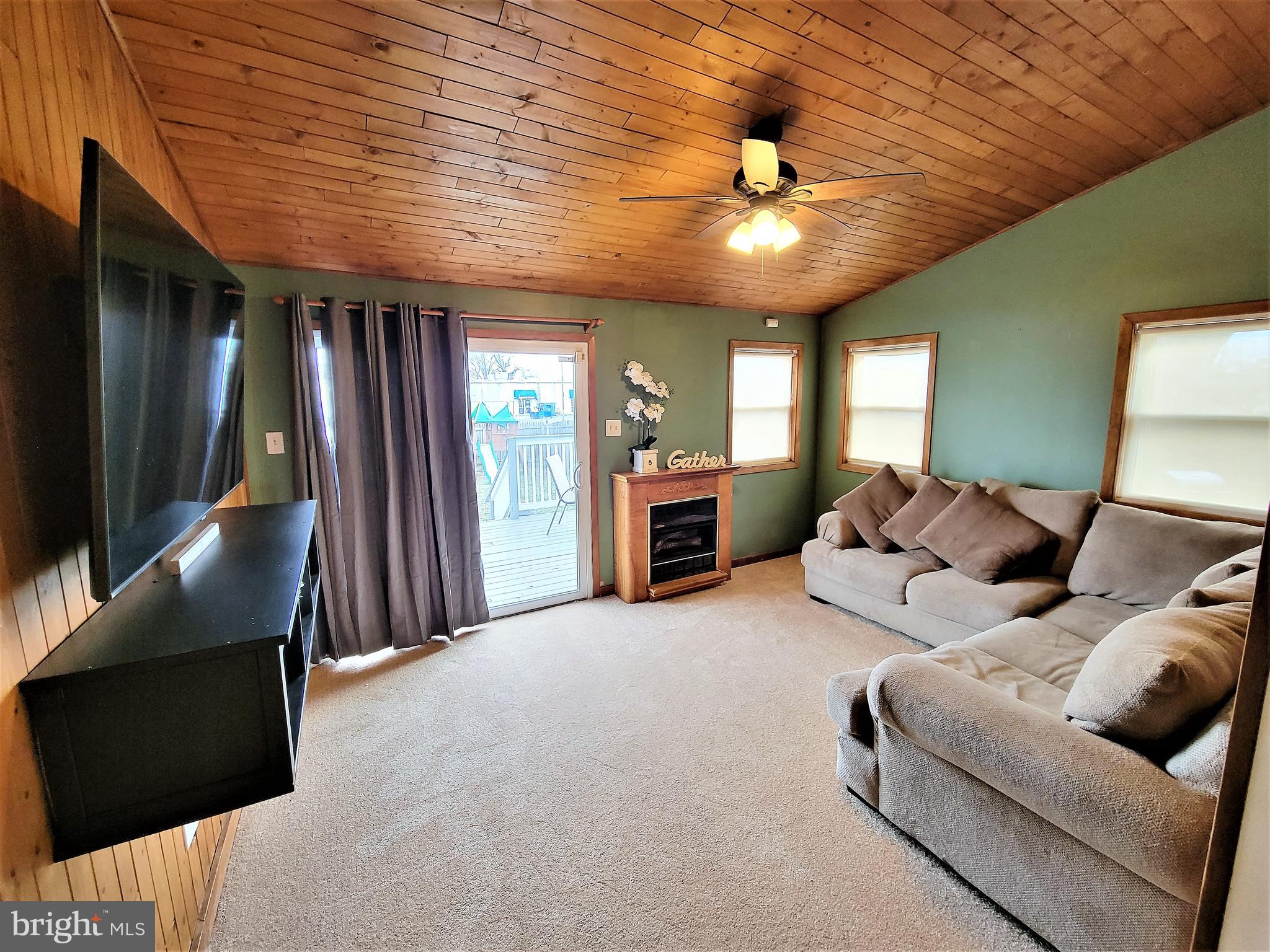 324 Amosland Road Holmes, PA 19043 - Photo 20 of 41 Gallery Image 20