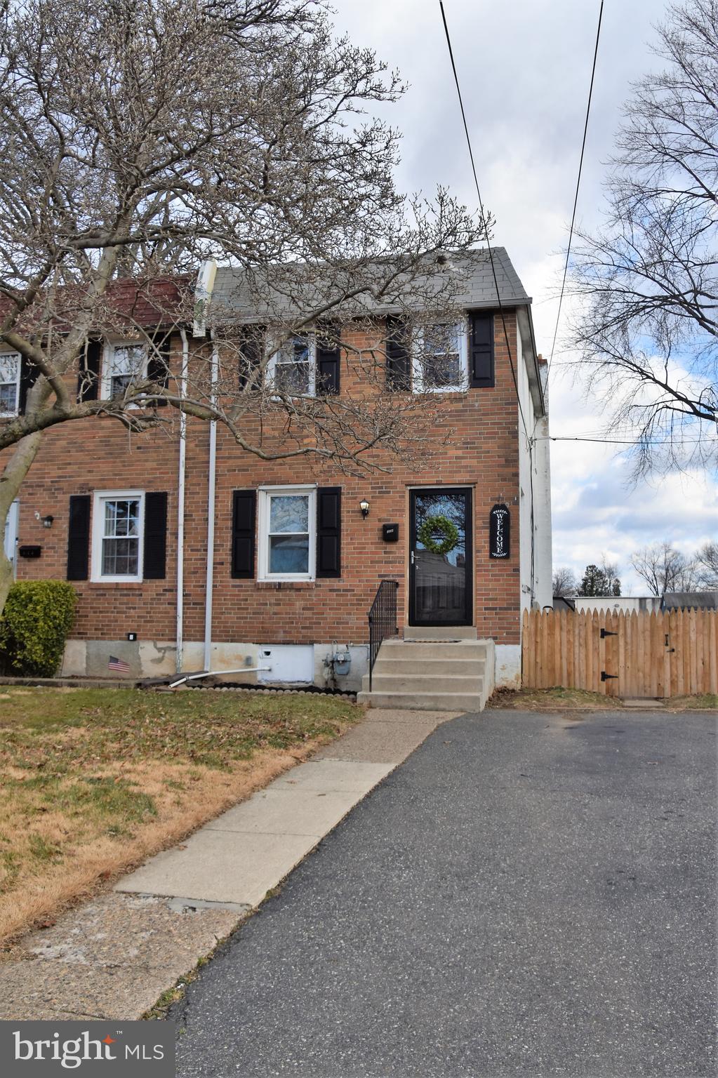 324 Amosland Road Holmes, PA 19043 - Photo 2 of 41 Gallery Image 2