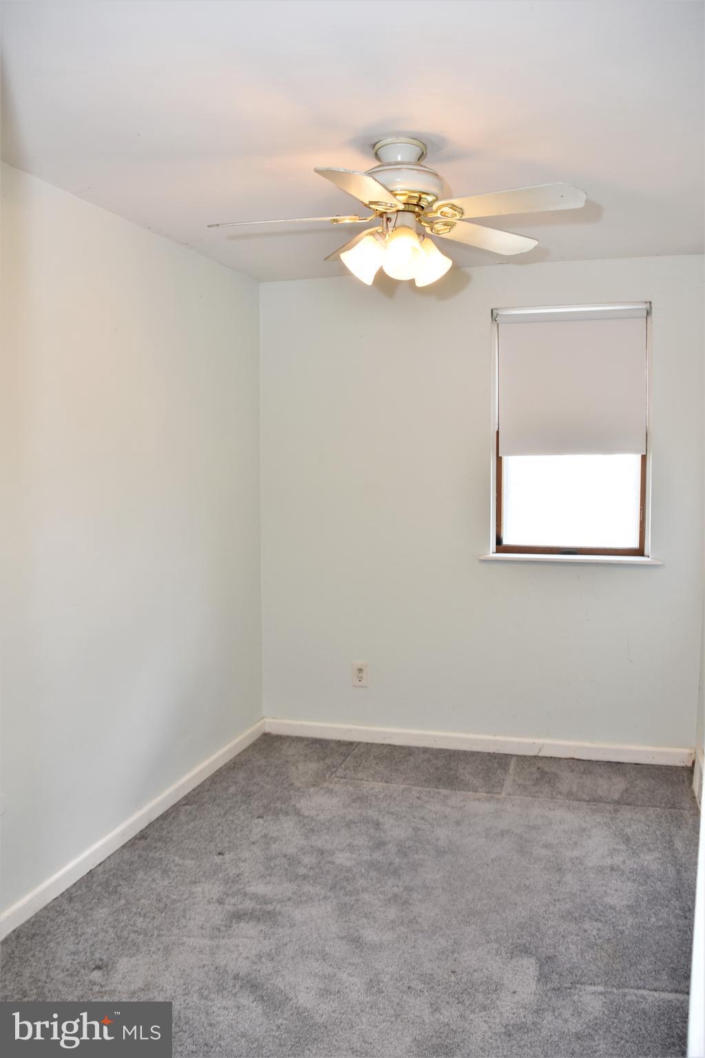 324 Amosland Road Holmes, PA 19043 - Photo 32 of 41 Gallery Image 32