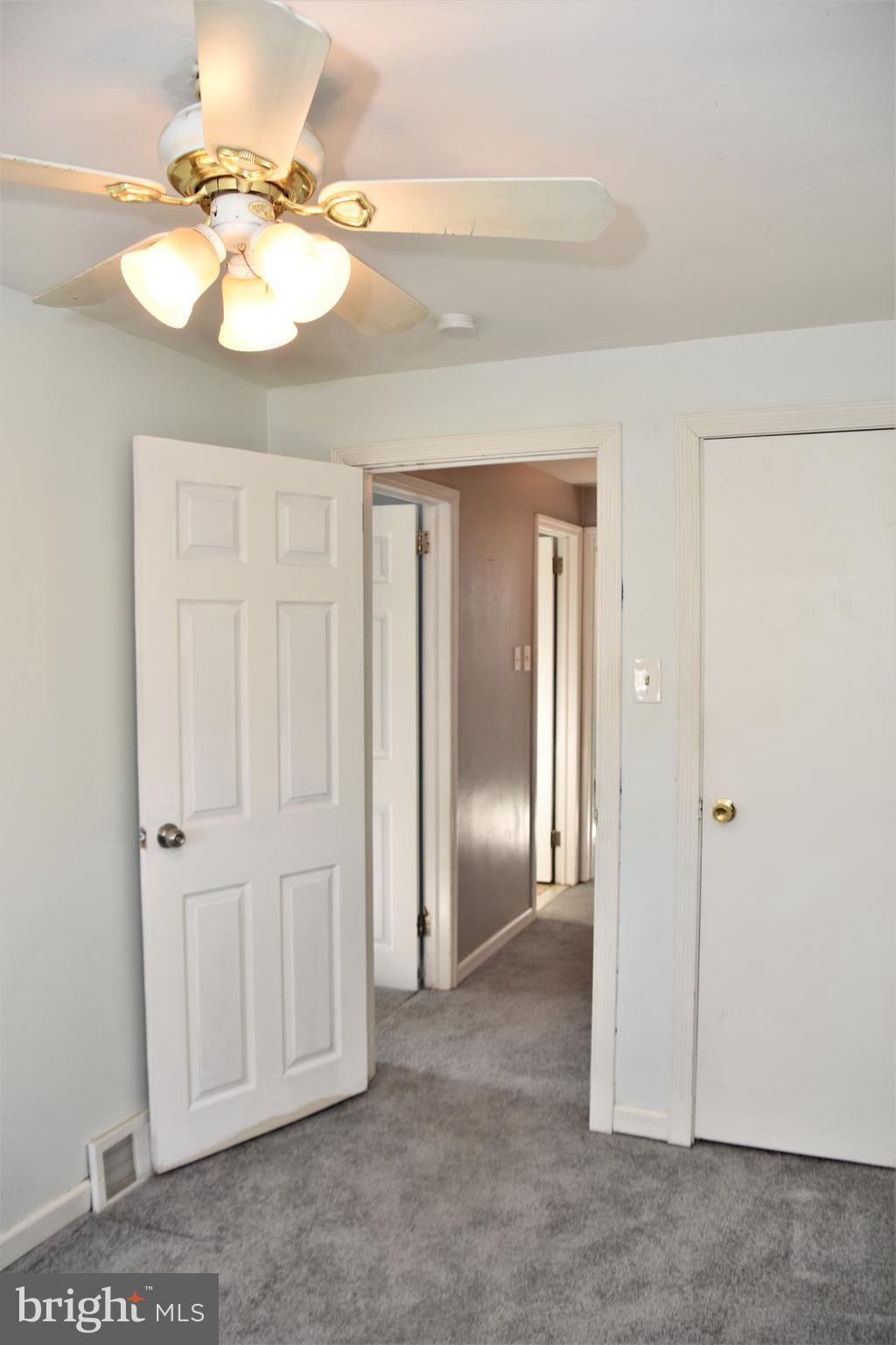 324 Amosland Road Holmes, PA 19043 - Photo 33 of 41 Gallery Image 33