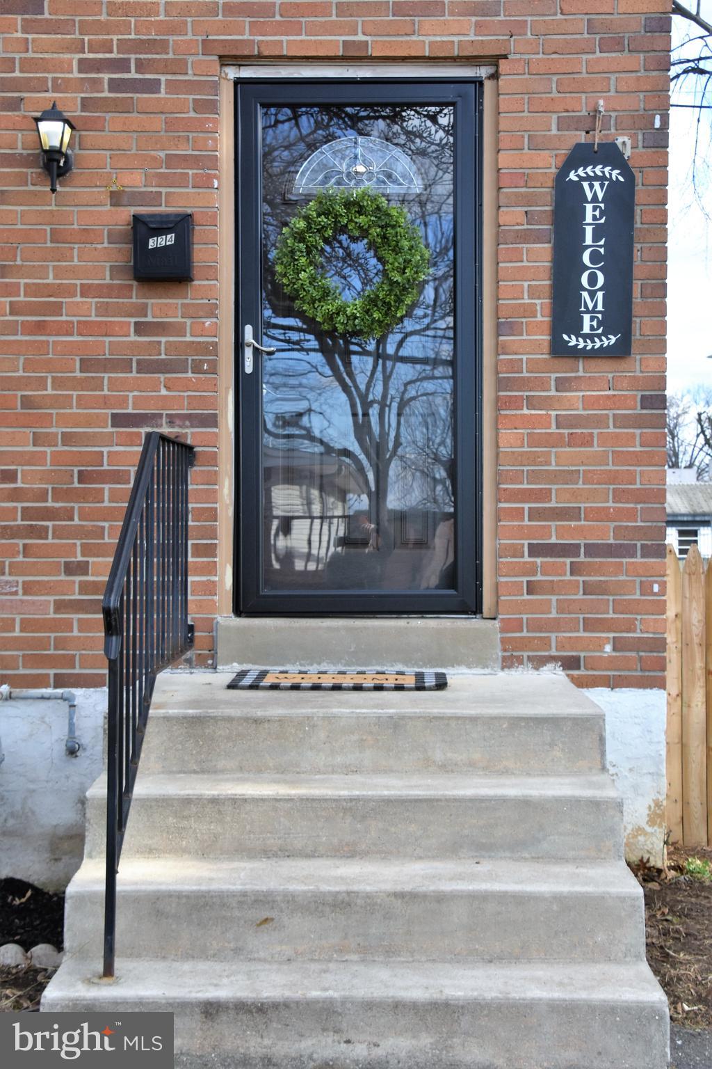 324 Amosland Road Holmes, PA 19043 - Photo 4 of 41 Gallery Image 4