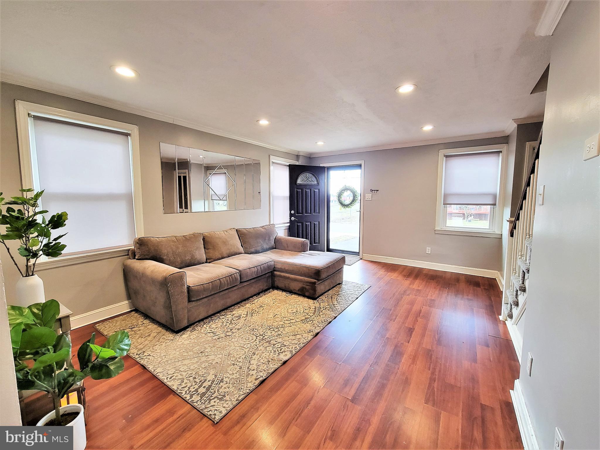 324 Amosland Road Holmes, PA 19043 - Photo 8 of 41 Gallery Image 8