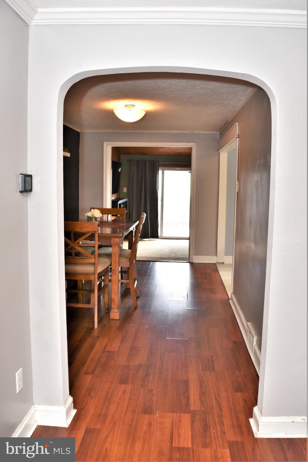 324 Amosland Road Holmes, PA 19043 - Photo 10 of 41 Gallery Image 10