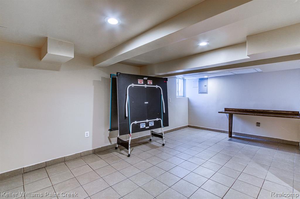 784 Oak Brook Ridge Drive Rochester Hills, MI 48307 - Photo 18 of 23