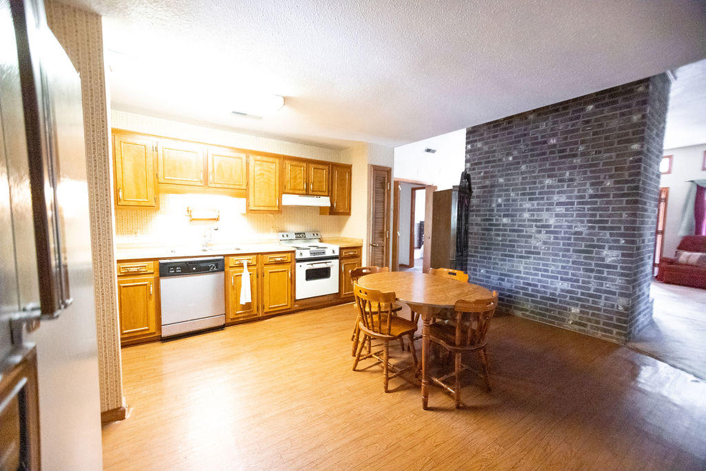 378 Auld Brass Road Walterboro, SC 29488 - Photo 8 of 43 Kitchen