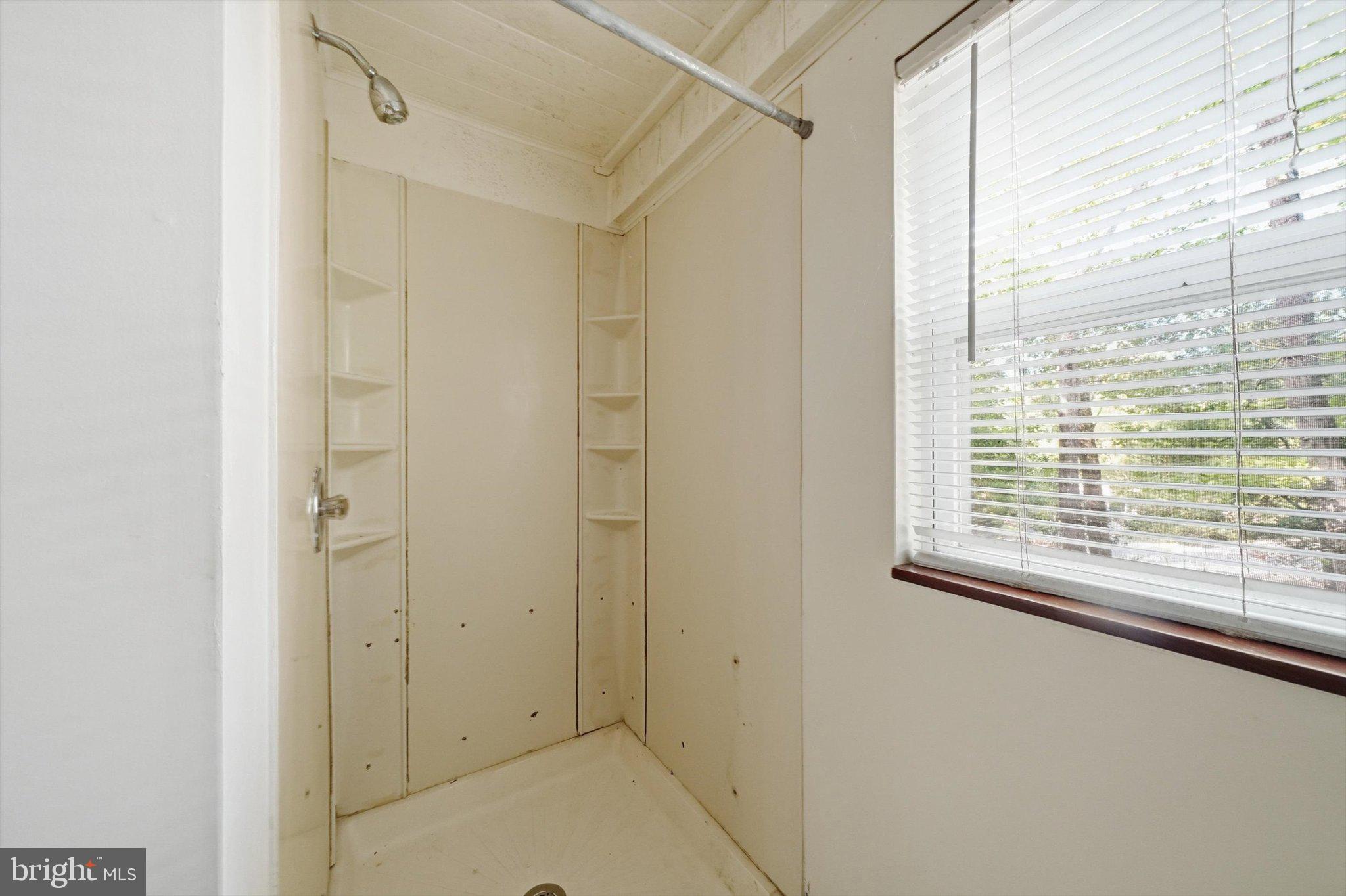 2600 Cool Spring Road Hyattsville, MD 20783 - Photo 18 of 43 Gallery Image 18
