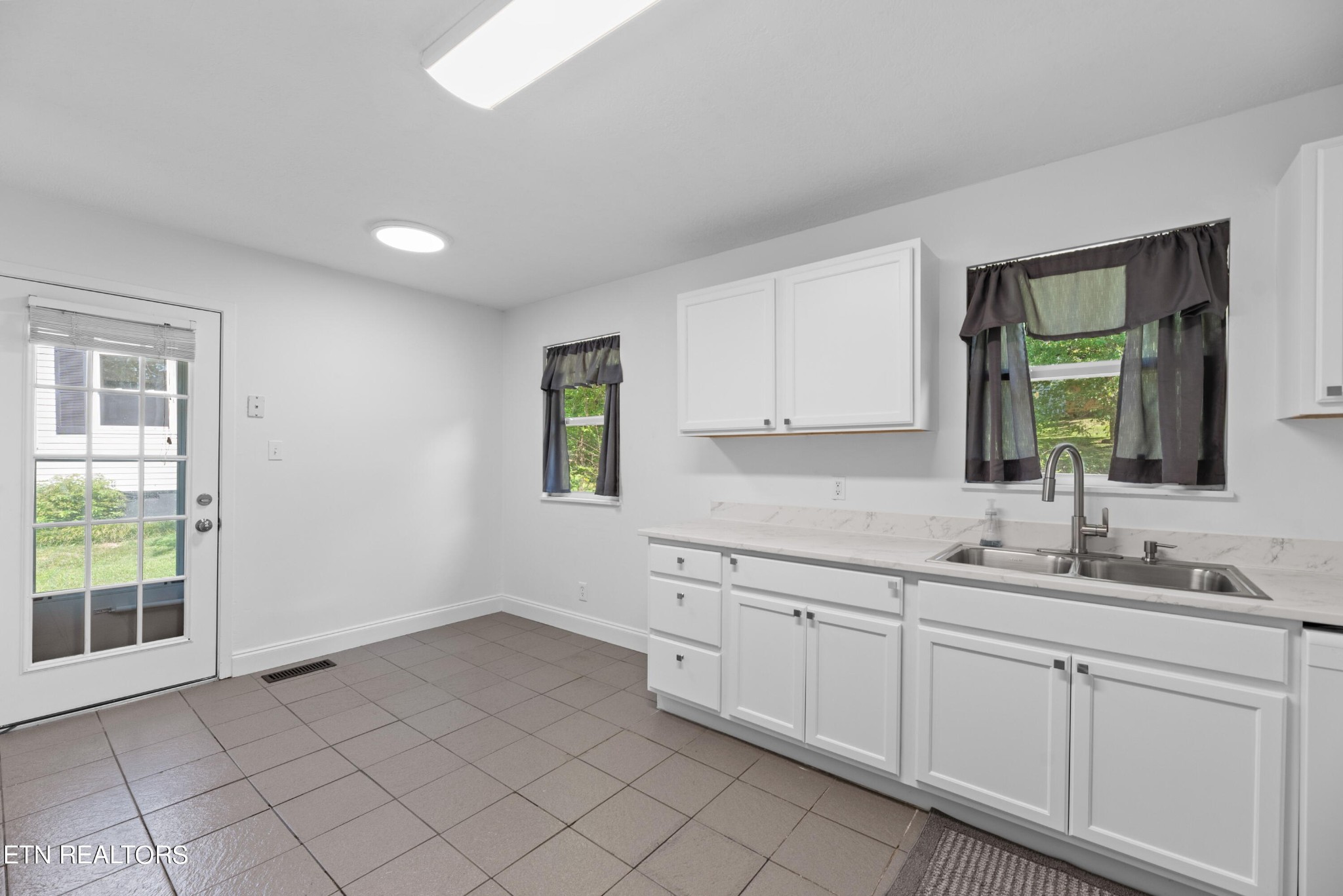 100 Ashland Lane Oak Ridge, TN 37830 - Photo 10 of 26 Gallery Image 10