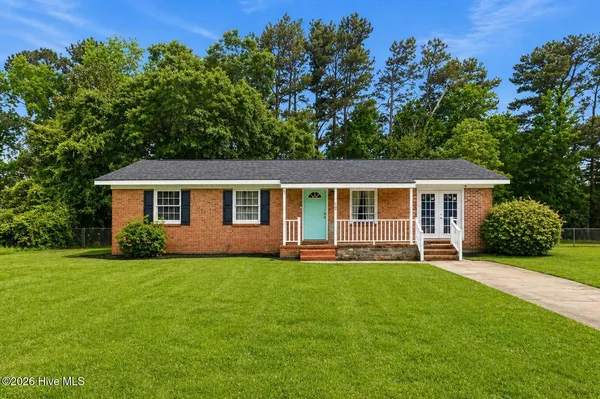 $1,750 | 12 Berkshire Drive, Jacksonville, NC 28546