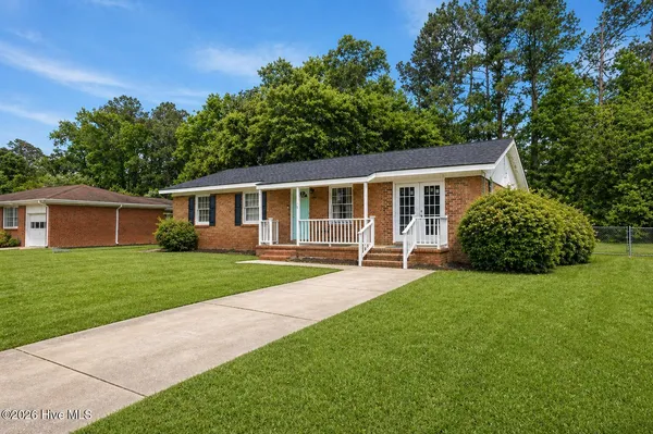 $1,750 | 12 Berkshire Drive, Jacksonville, NC 28546