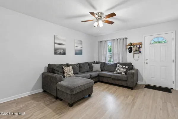 $1,750 | 12 Berkshire Drive, Jacksonville, NC 28546