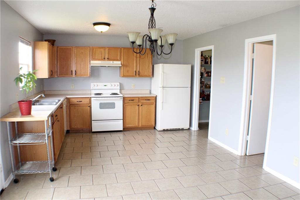 3454 Spring Wind Lane Indianapolis, IN 46239 - Photo 9 of 19 Gallery Image 9