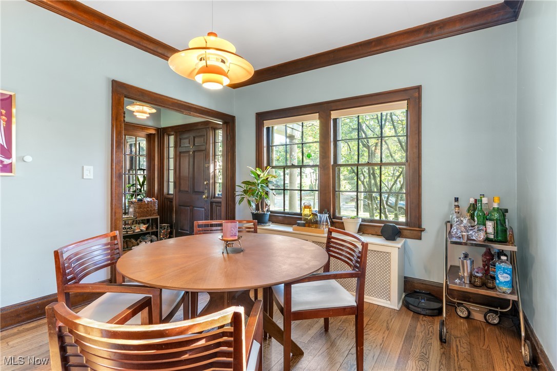 17015 Fernway Road Cleveland, OH 44120 - Photo 4 of 45