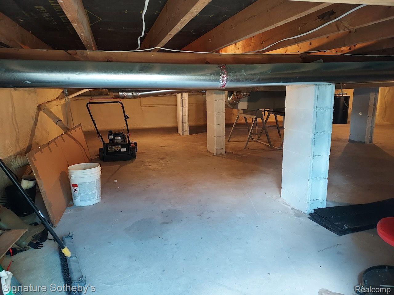 544 Deerpoint Road Leonard, MI 48367 - Photo 20 of 43 Gallery Image 20