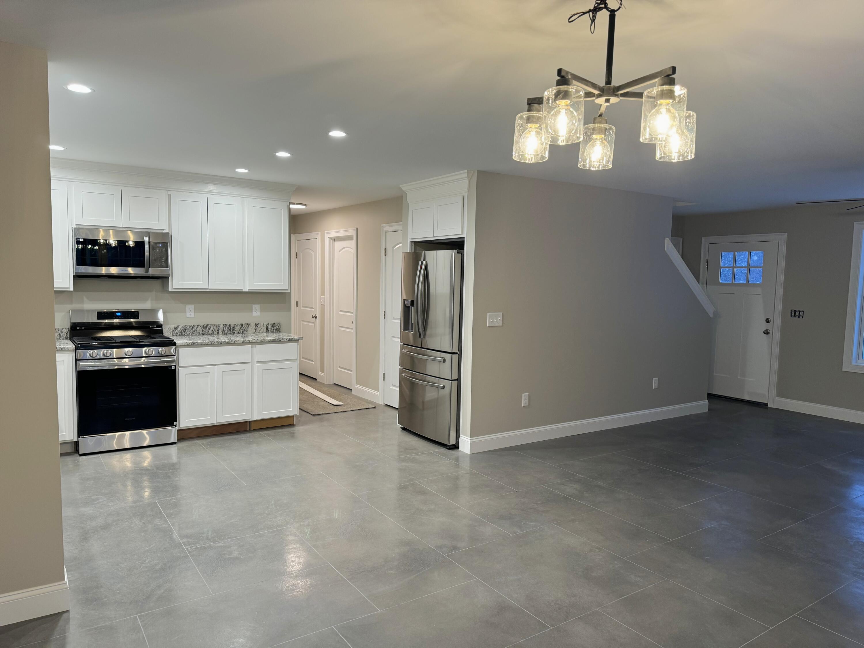 7 Haven Road Windham, ME 04062 - Photo 5 of 23 15