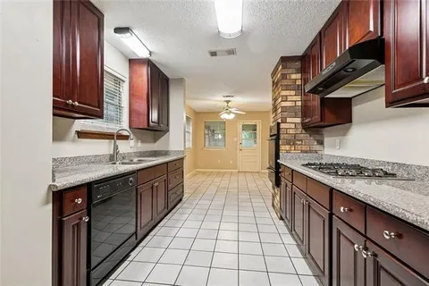 $319,000 | 1205 Giuffrias Avenue, Metairie, LA 70001