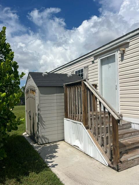 5000 Southeast Federal Highway, Unit 806 Stuart, FL 34997 - Photo 4 of 22 a view of front door