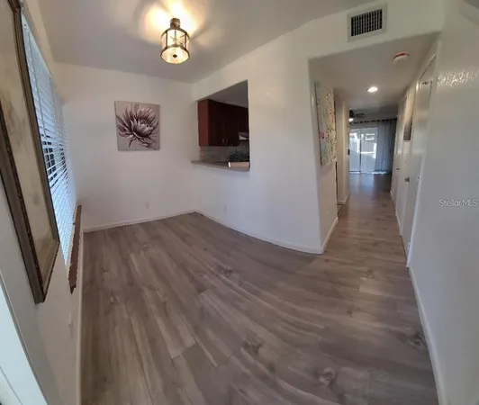 $1,800 | 4906 25th Street West, Unit 101, Bradenton, FL 34207