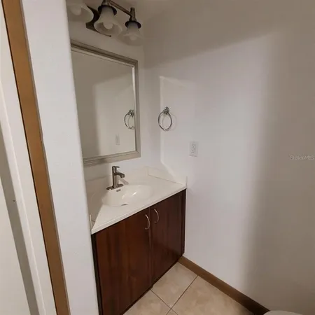 $1,800 | 4906 25th Street West, Unit 101, Bradenton, FL 34207