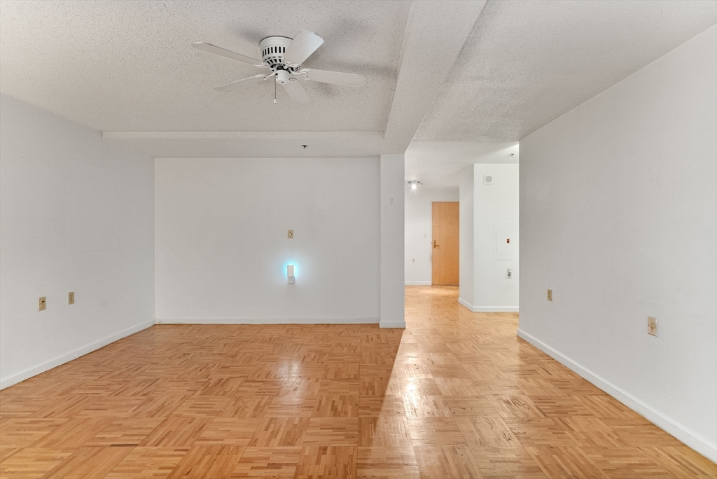 357 Commercial Street, Unit 219 Boston, MA 02109 - Photo 21 of 42