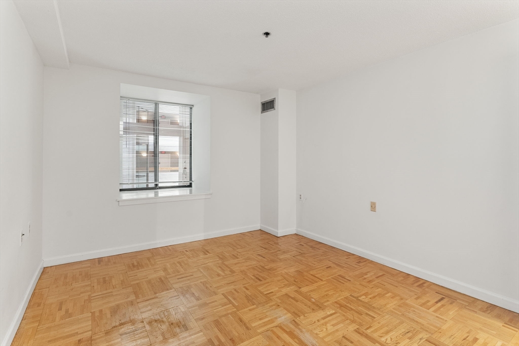 357 Commercial Street, Unit 219 Boston, MA 02109 - Photo 25 of 42