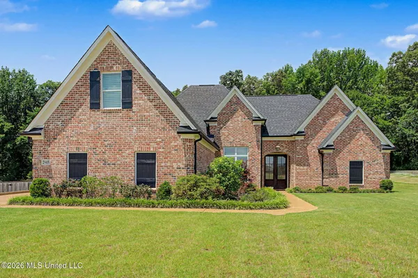 $445,900 | 2945 Fossil Hill Drive, Hernando, MS 38632