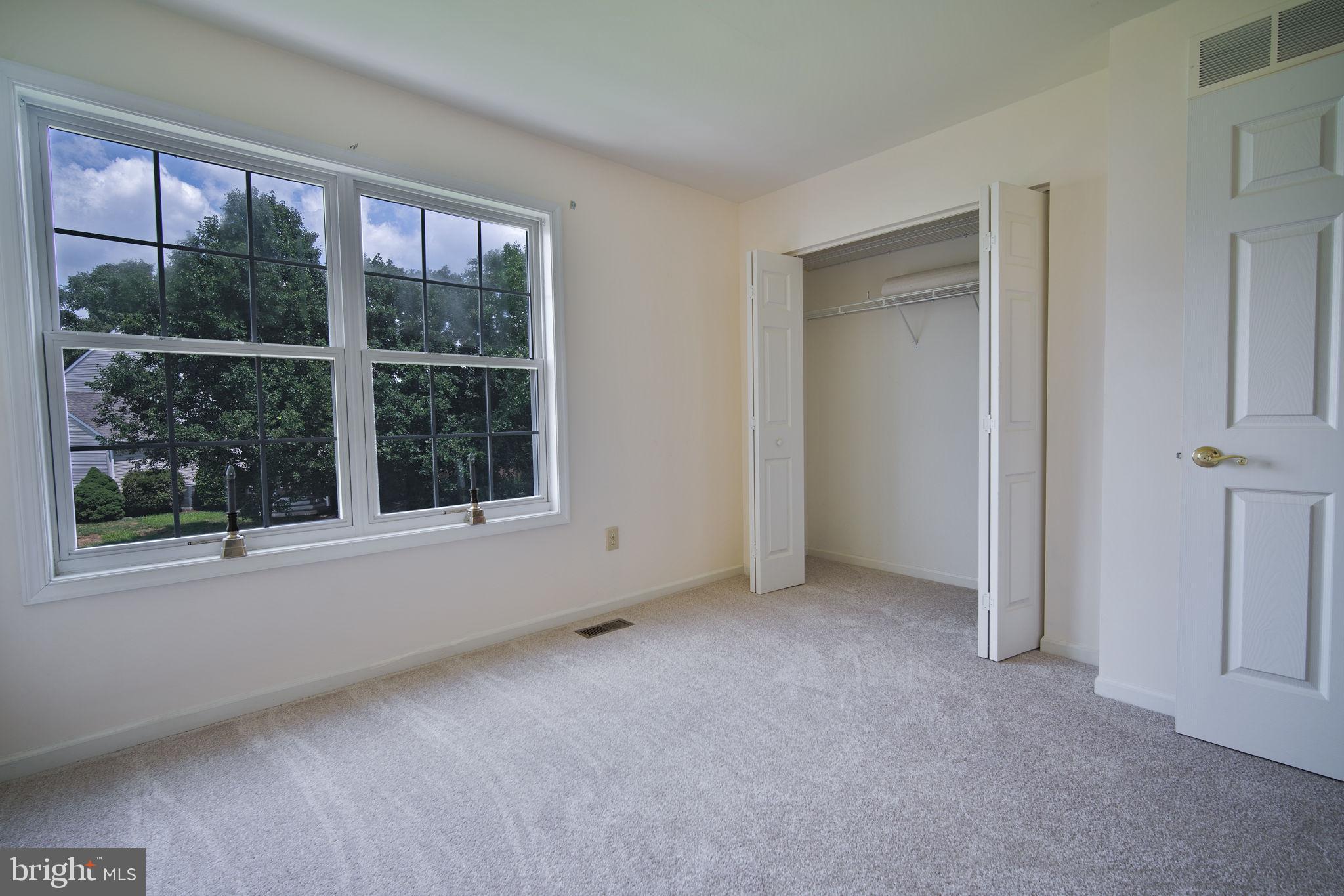 29 Bastille Loop Newark, DE 19702 - Photo 21 of 34 an empty room with a window