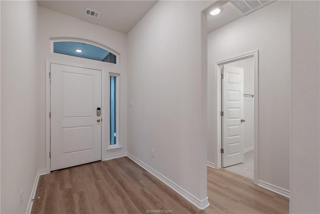 3161 Tarleton Court Bryan, TX 77808 - Photo 4 of 23