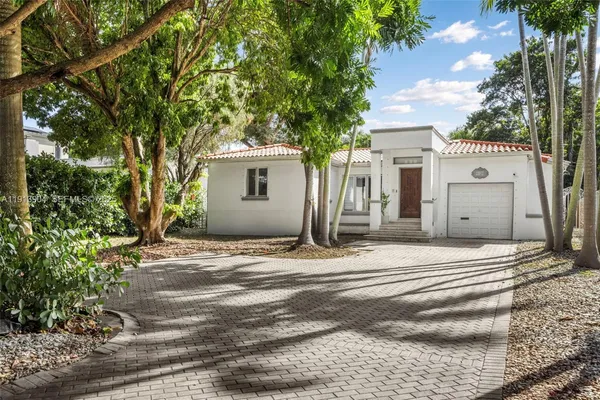 $2,825,000 | 4120 Hardie Avenue, Miami, FL 33133