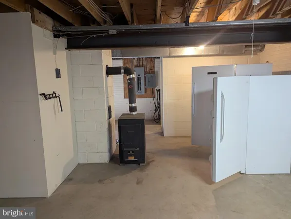 $899,000 | 1537 Hidden Valley Road, Franklin, WV 26807