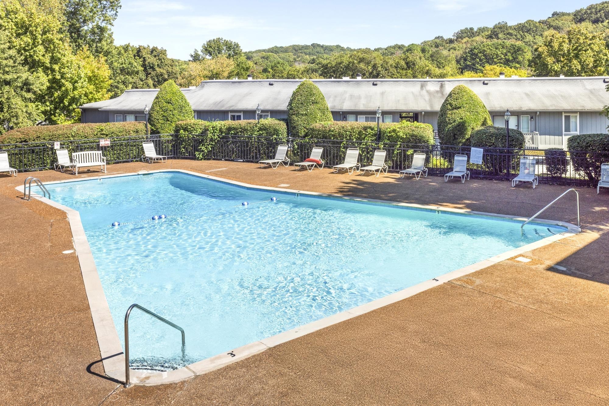 21 Vaughns Gap Road, Unit 16 Nashville, TN 37205 - Photo 33 of 34 an outdoor view with patio