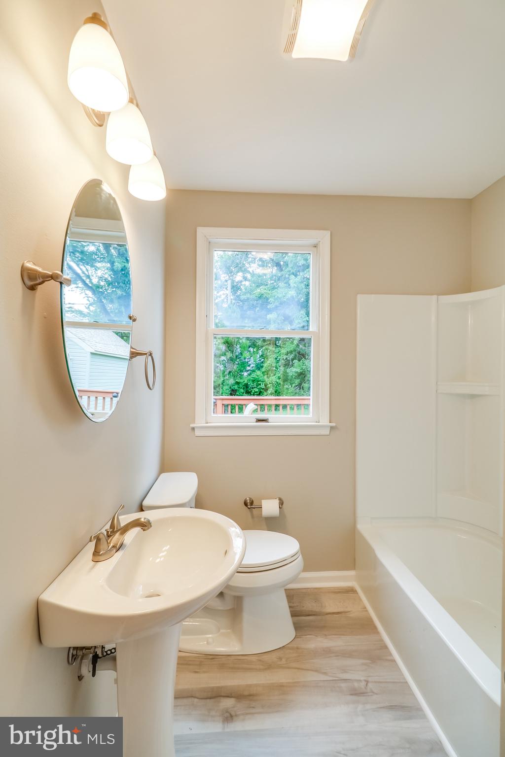 124 Upland Road Brookhaven, PA 19015 - Photo 16 of 28 Gallery Image 16