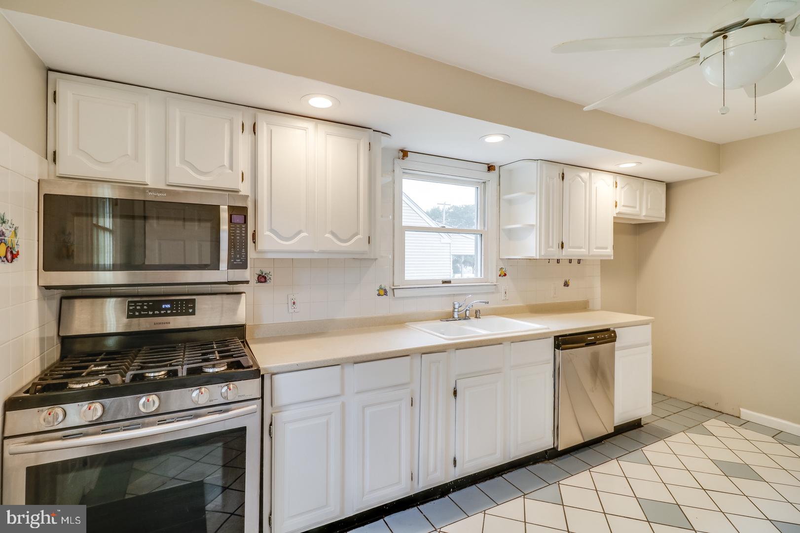 124 Upland Road Brookhaven, PA 19015 - Photo 9 of 28 Gallery Image 9
