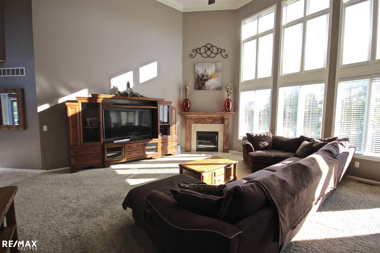 50408 Nesting Ridge Drive Macomb, MI 48044 - Photo 7 of 34 31396574-6.JPG