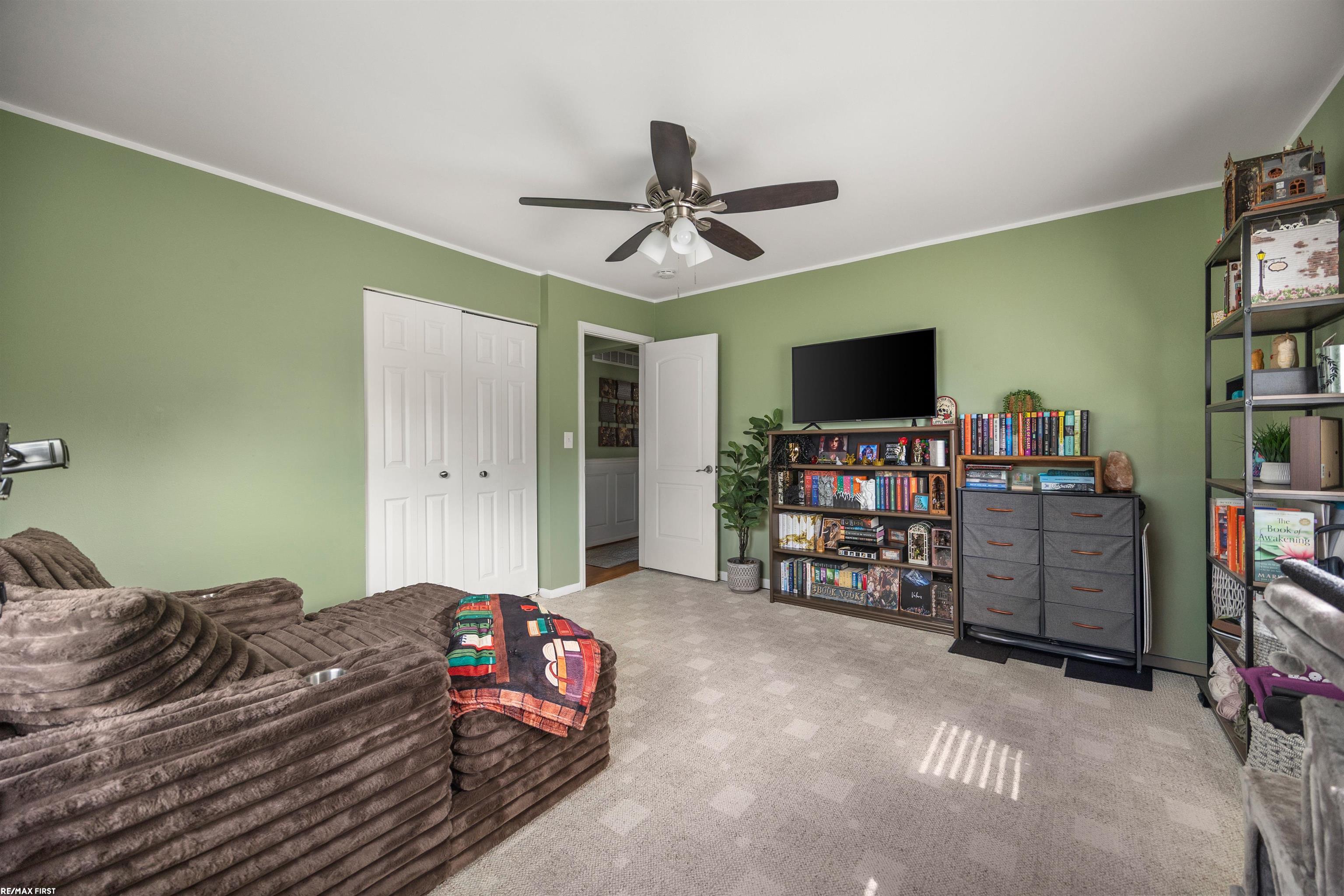 2934 Walsh Drive Rochester, MI 48309 - Photo 21 of 27 50178119-2c805653-7805-4f58-81d2-10ceb257d7c3.JPG