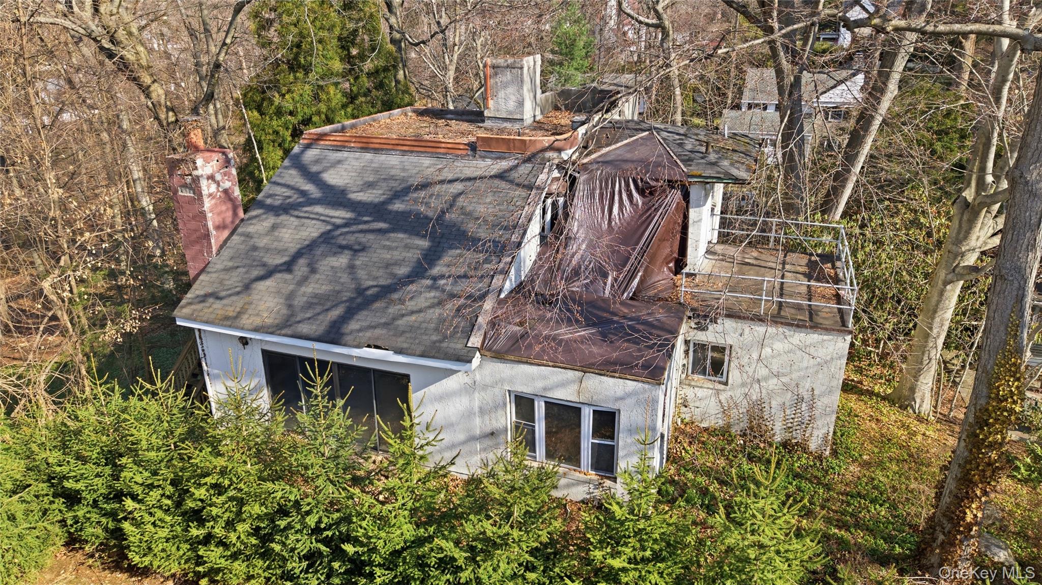 150 Burkewood Road Mount Vernon, NY 10552 - Photo 6 of 16 a view of a house with a yard and tree s