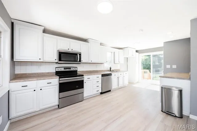 $185,000 | 749 East Woodland Drive, East Alton, IL 62024