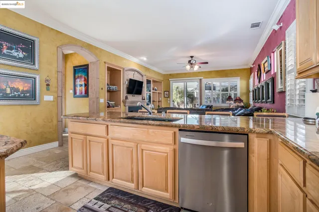 $999,998 | 2033 Great Meadow Lane, Brentwood, CA 94513