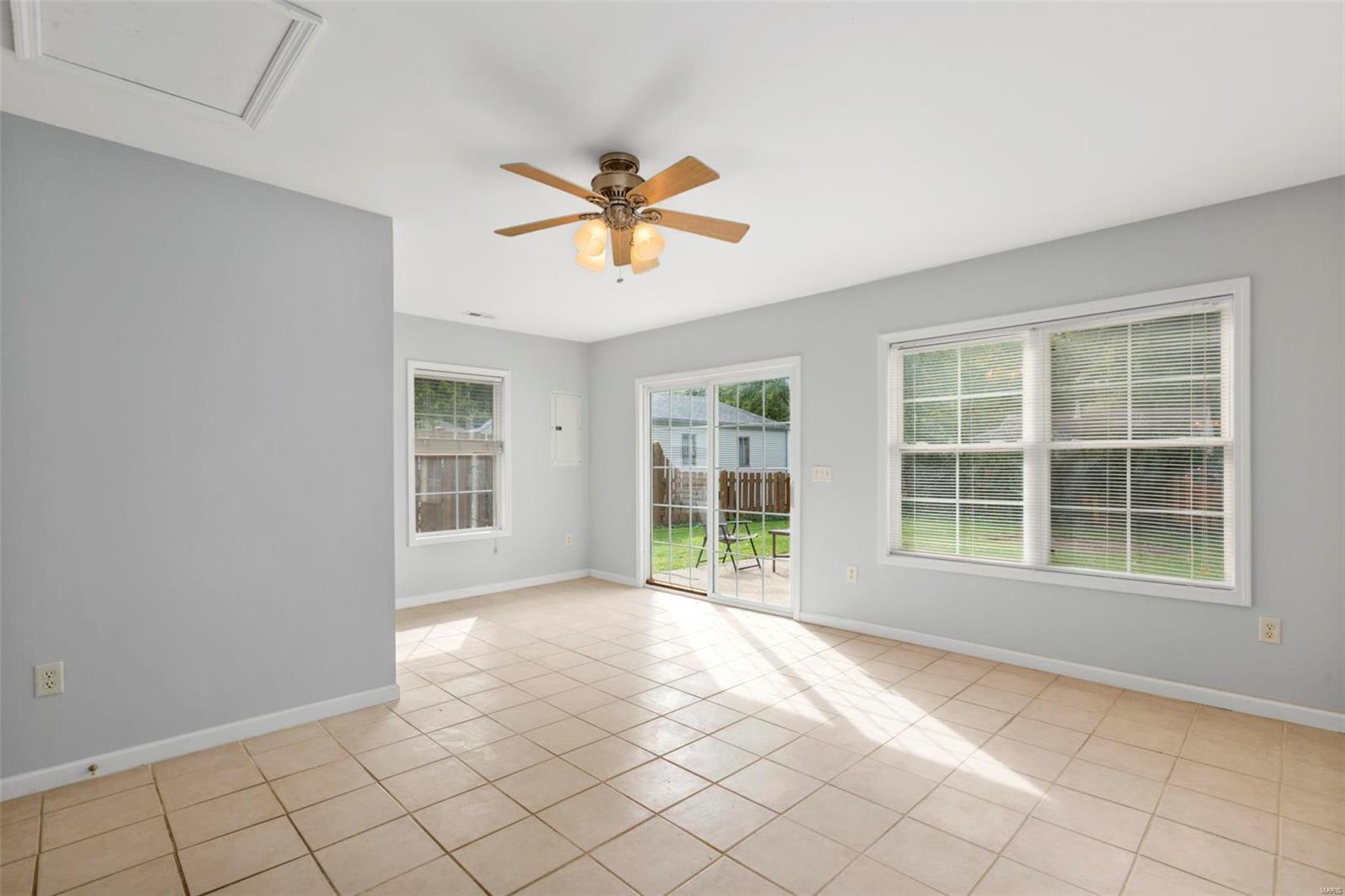 11018 St Raphael Lane St. Ann, MO 63074 - Photo 11 of 27 Gallery Image 11