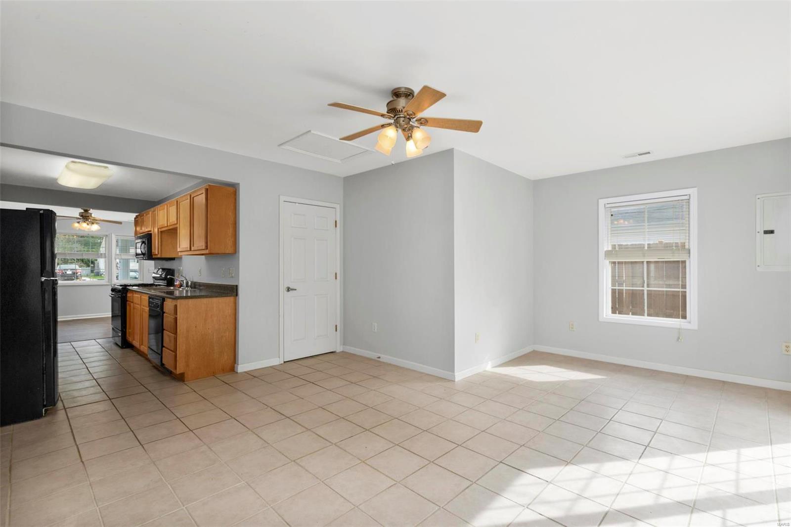 11018 St Raphael Lane St. Ann, MO 63074 - Photo 12 of 27 Gallery Image 12