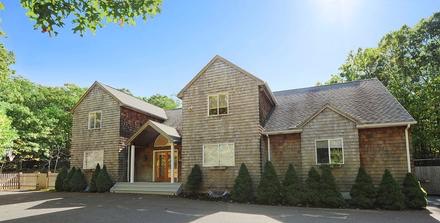 1616 Millstone Road Sag Harbor, NY 11963 - Photo 2 of 40