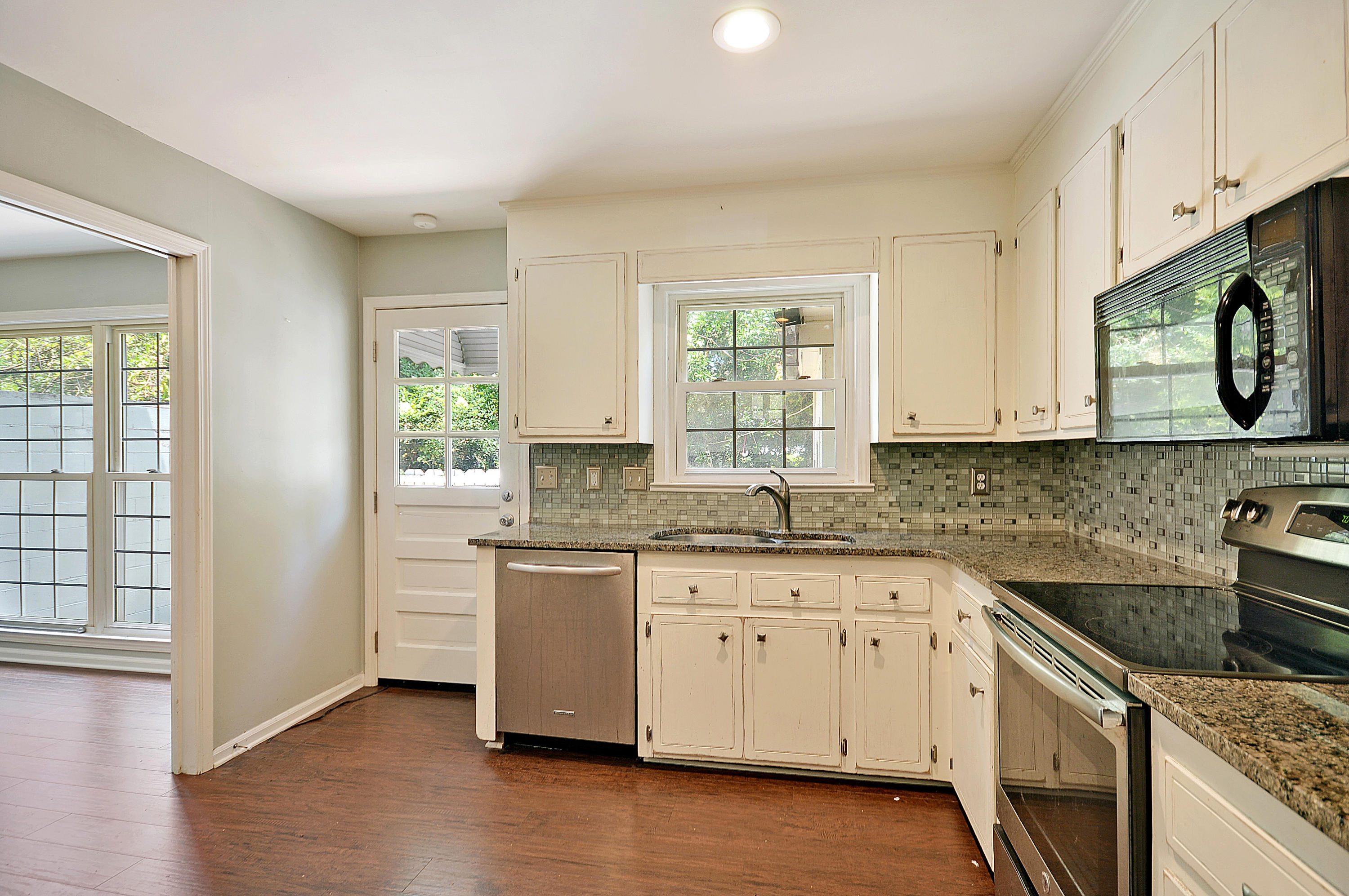 1146 Rosemead Road Mount Pleasant, SC 29464 - Photo 14 of 28 DSC_0816_DSC_0818 copy