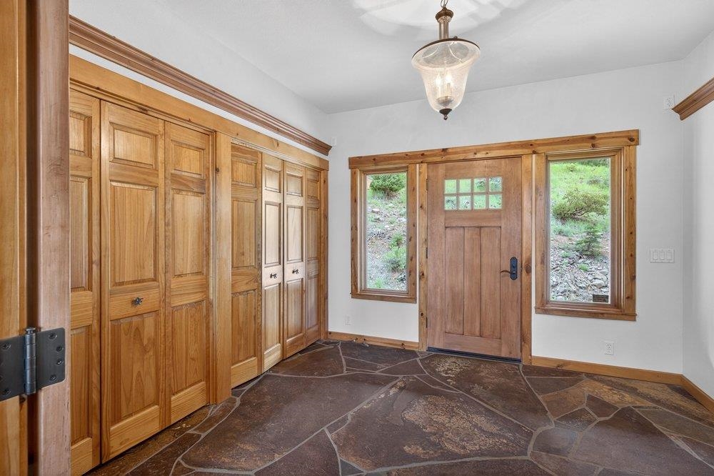 10971 Beacon Road Truckee, CA 96161 - Photo 5 of 28