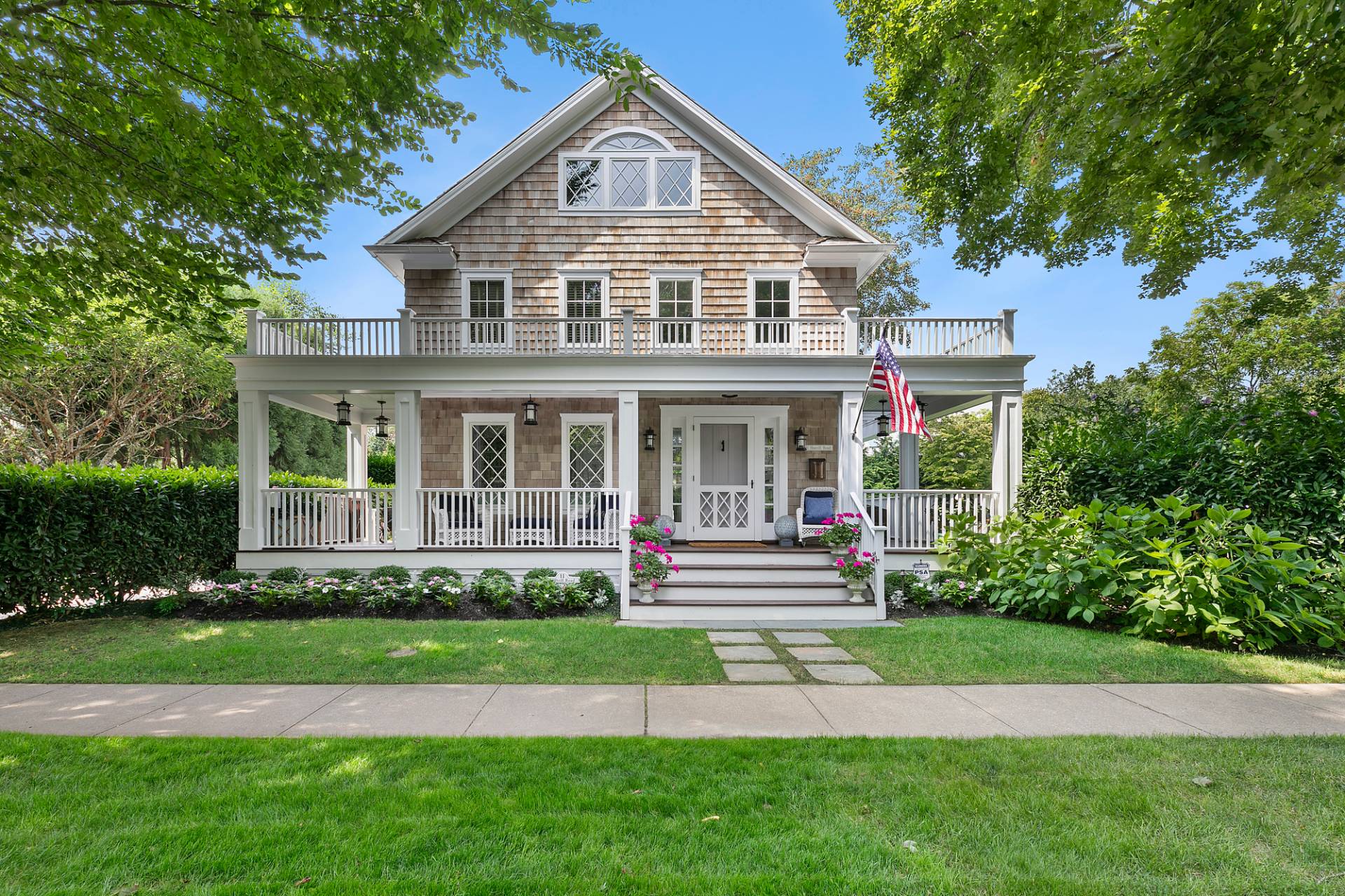 11 Sherrill Road East Hampton, NY 11937 - Photo 4 of 36