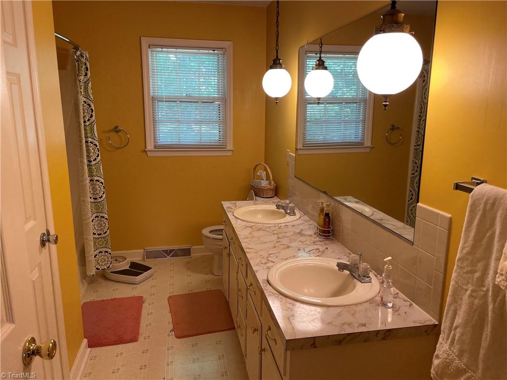 601 Drumheller Road Clemmons, NC 27012 - Photo 13 of 46 Gallery Image 13