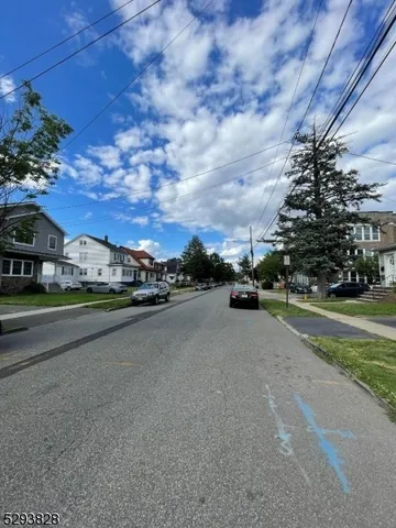 $2,200 | 210 East Henry Street, Linden, NJ 07036