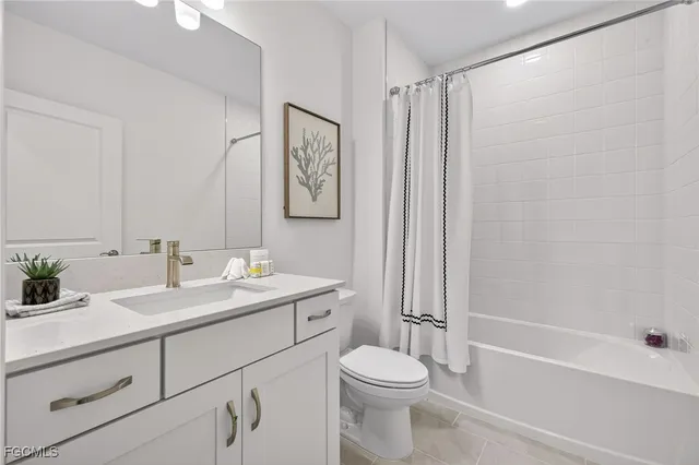 $324,990 | 234 Lakeside Breeze Way, Lehigh Acres, FL 33974