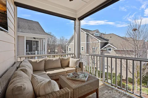 $1,075,000 | 744 Amalfi Drive, Davidson, NC 28036