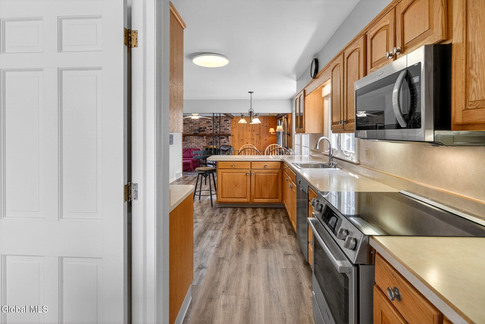 17 Tamarack Lane Colonie, NY 12309 - Photo 18 of 51 Interior 16